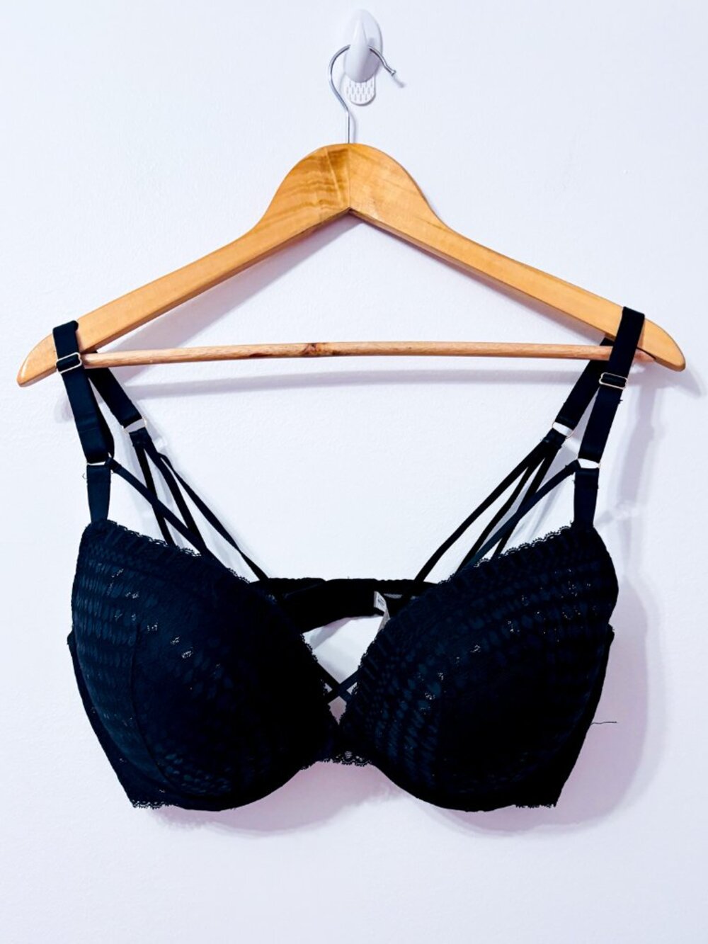 Black Lace Strappy Underwire Padded Plunge Bra Size 38DD